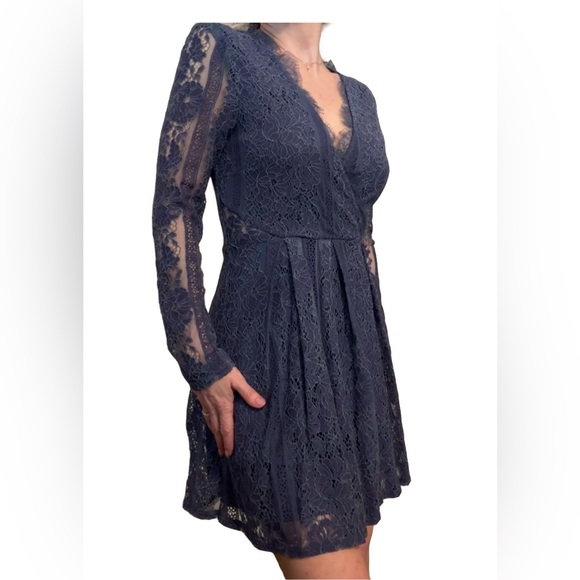 Xtraordinary Lace Long Sleeve Mini Dress - Picture 7 of 7